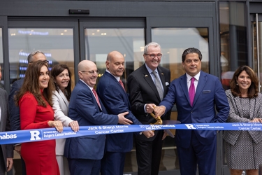 Jack & Sheryl Morris Cancer Center