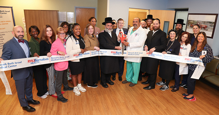 Ribbon Cutting Ceremony for New Kosher Pantry