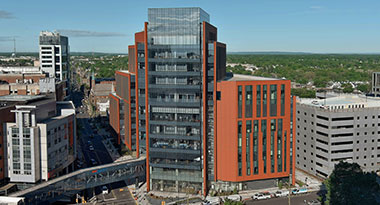 external view of the Jack & Sheryl Morris Cancer Center