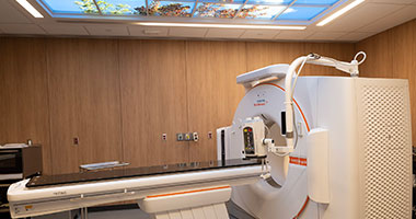 Jack & Sheryl Morris Cancer Center room