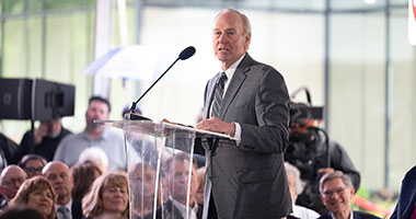 Jack & Sheryl Morris Cancer Center ribbon cutting