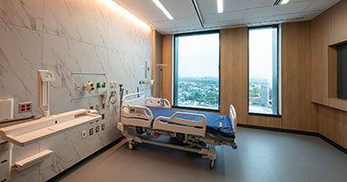 Jack & Sheryl Morris Cancer Center patient room